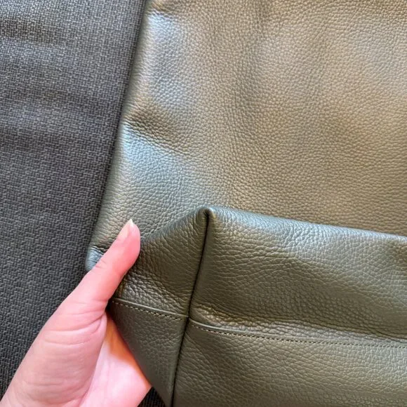 NWOT Cuyana Tall Easy Tote Dark Olive - Picture 7 of 13